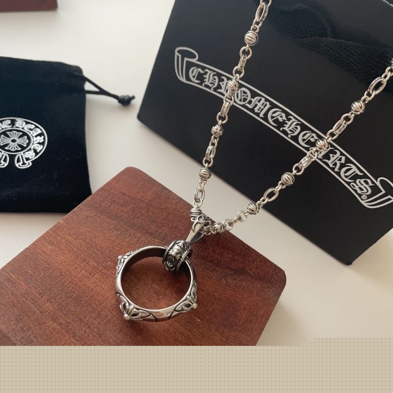 Ch**me He**ts necklaces